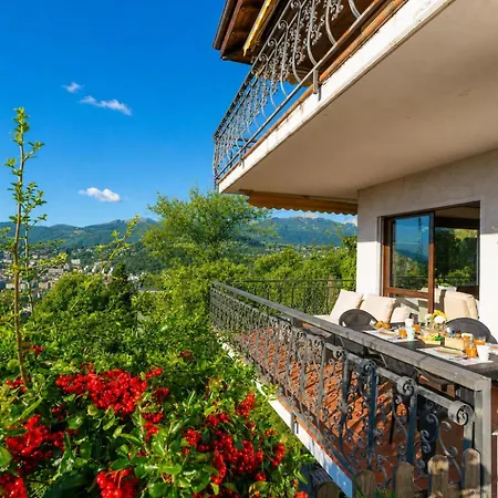 Апартаменти Chiara's With Balcony - Happy *